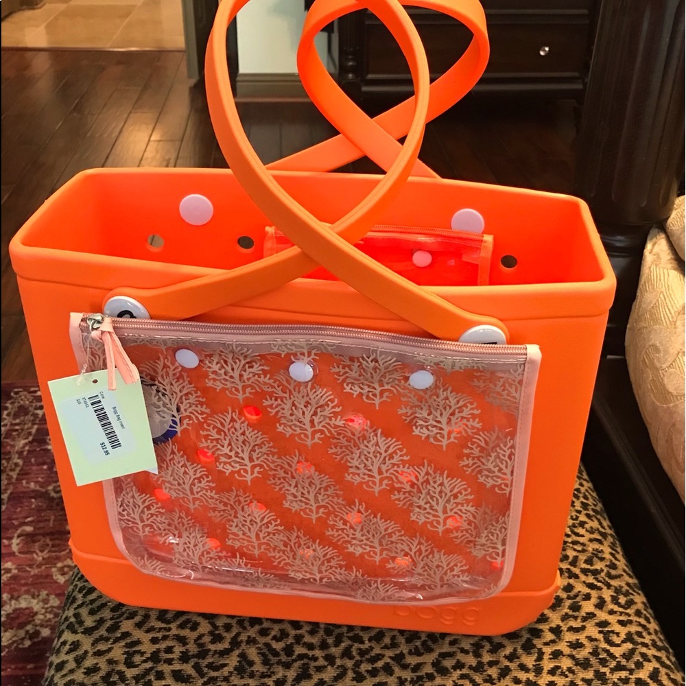 🧡🧡CORAL BABY BOGG BAG 🧡🧡